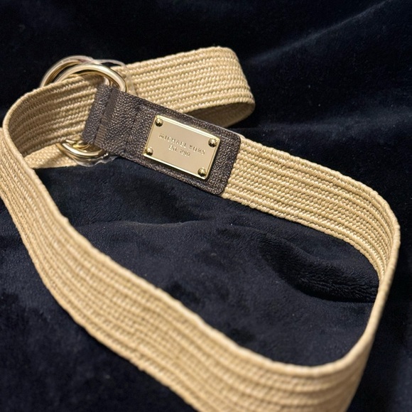Michael Kors Tan Belt with Textured Design - Picture 6 of 9